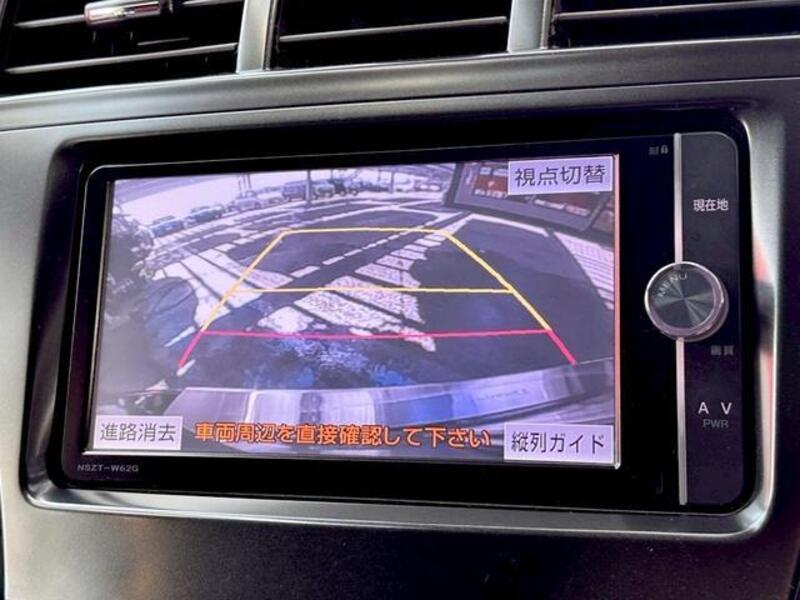 PRIUS ALPHA