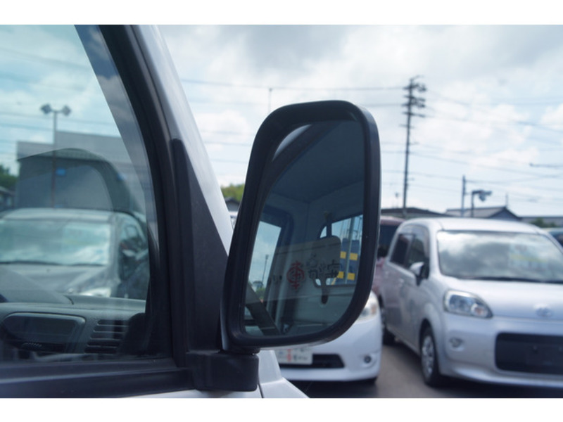 MINICAB TRUCK