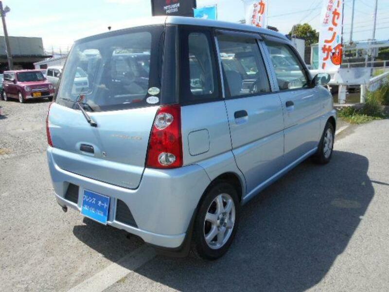 PLEO