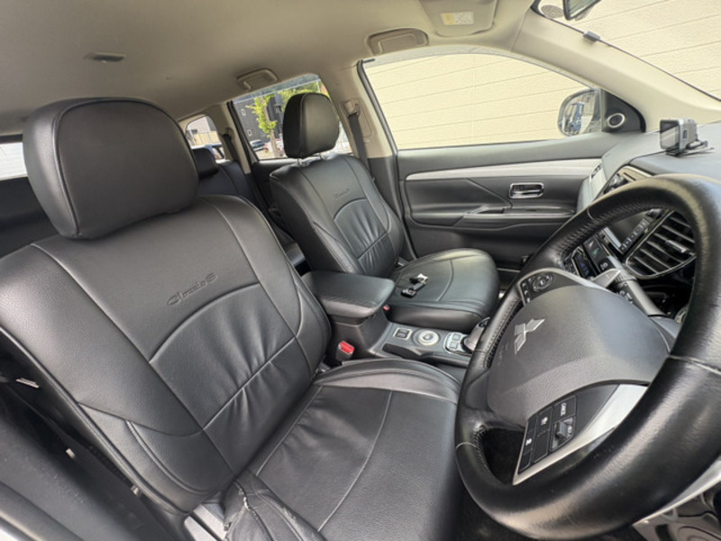 OUTLANDER PHEV