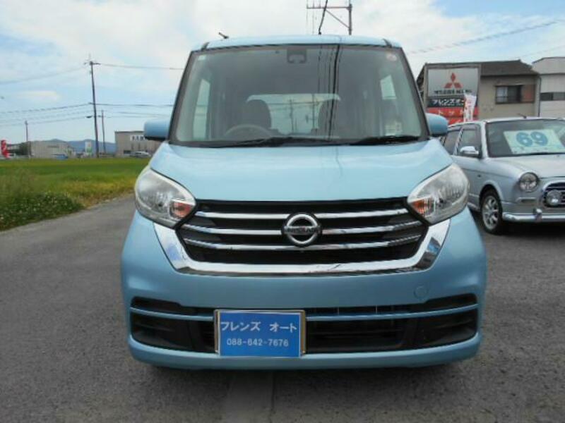 NISSAN DAYZ ROOX