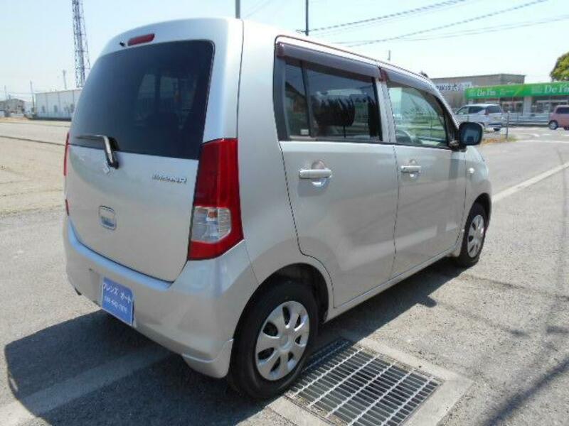 WAGON R
