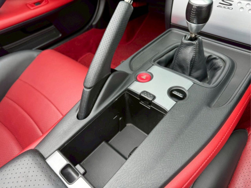 S2000