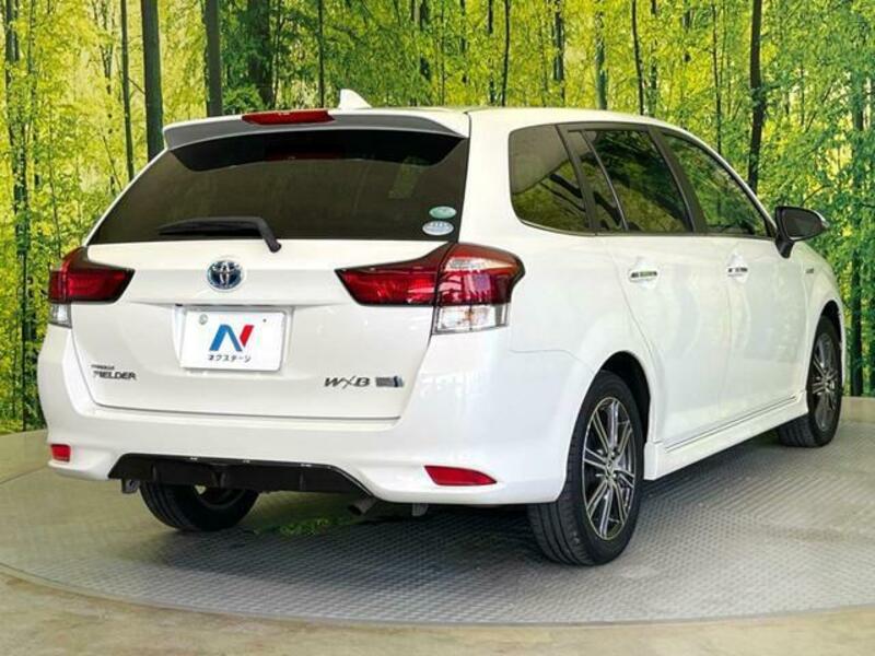 COROLLA FIELDER