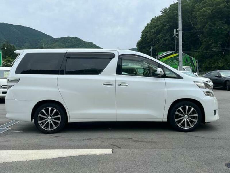 VELLFIRE