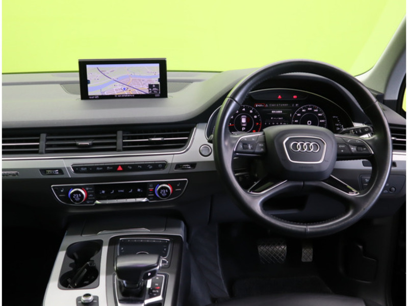 Q7