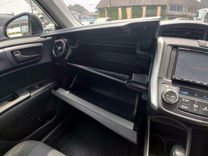 COROLLA FIELDER