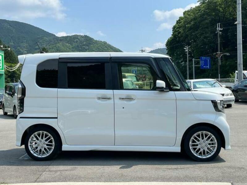 N BOX CUSTOM