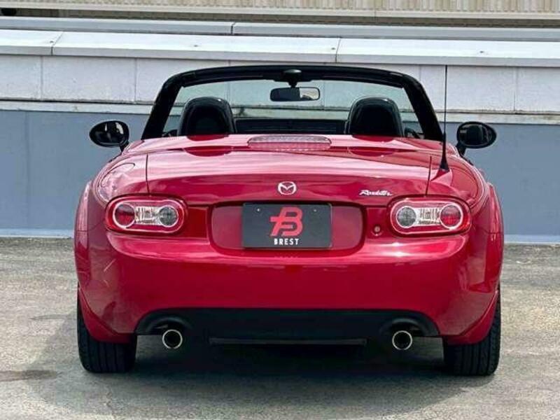 ROADSTER