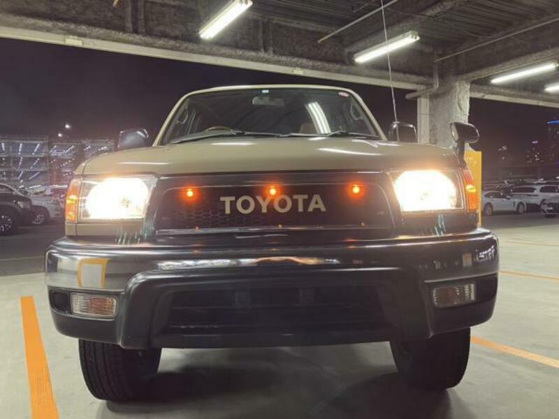 HILUX SURF
