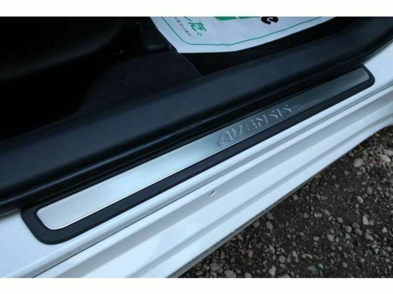 AVENSIS WAGON