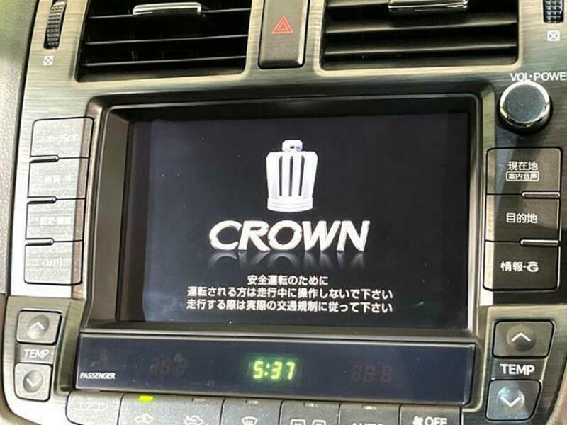 CROWN