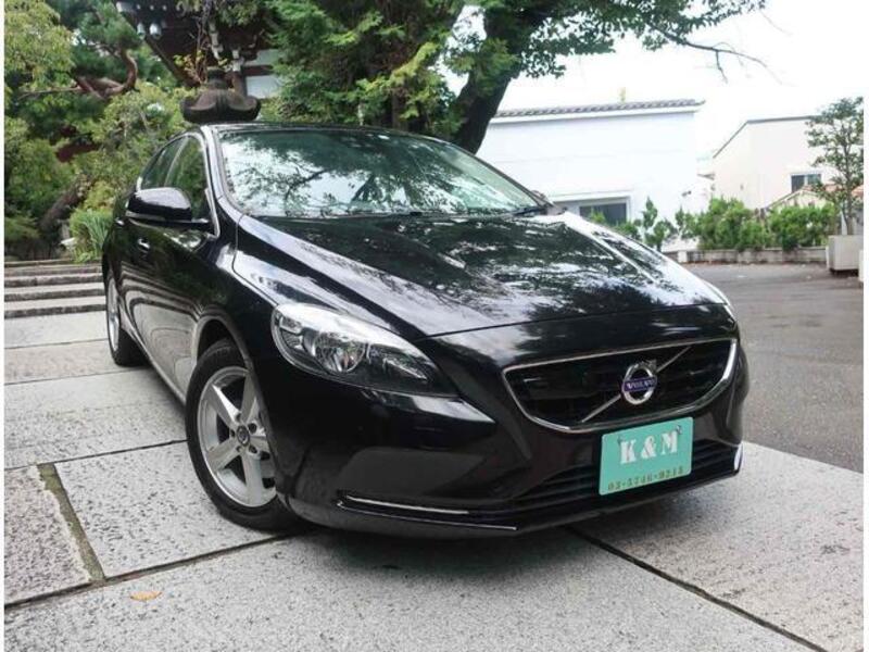 V40
