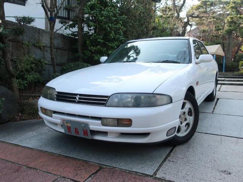 NISSAN SKYLINE