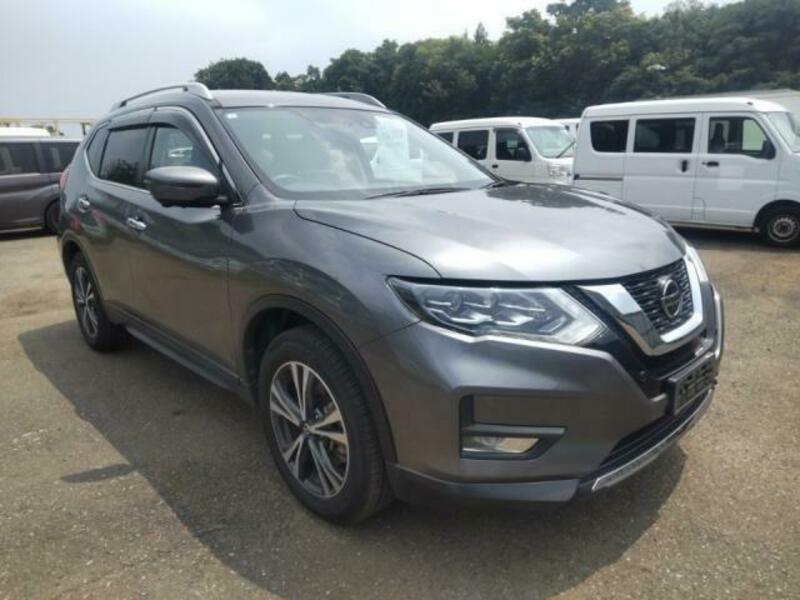 X-TRAIL