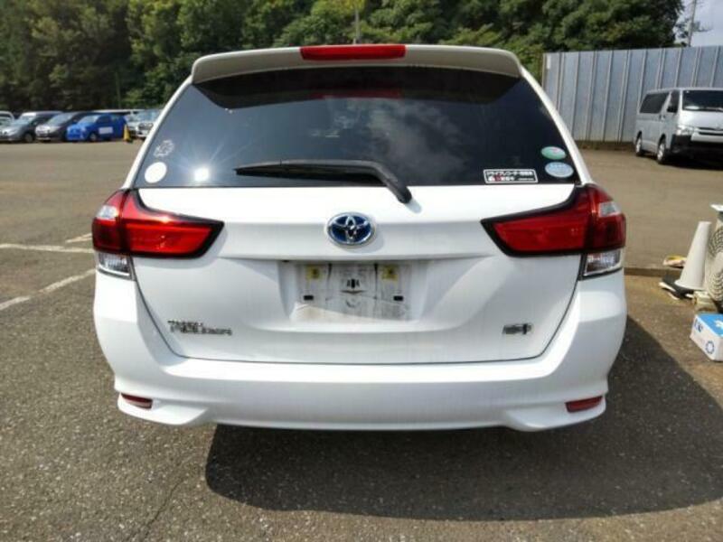 COROLLA FIELDER