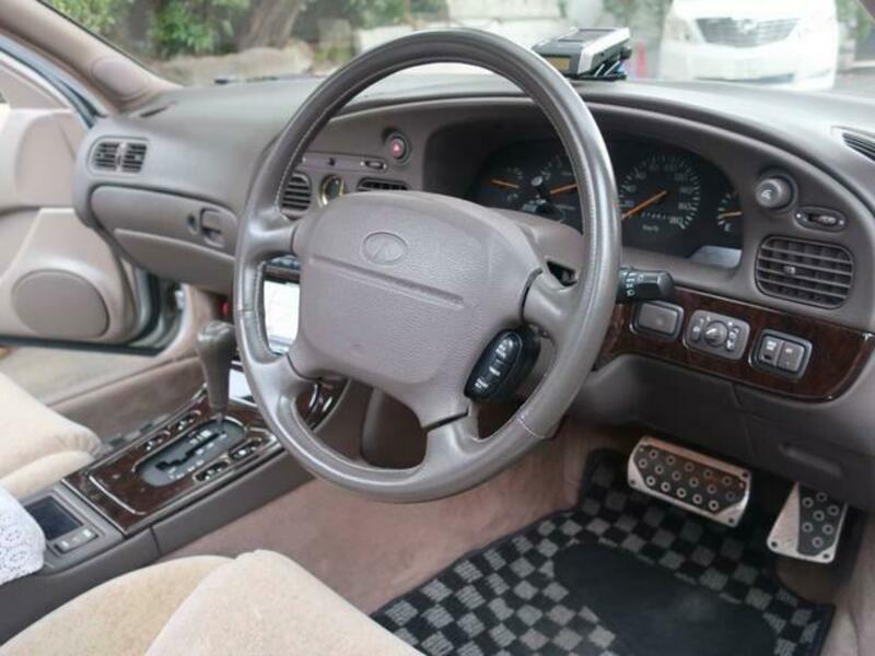 INFINITI Q45