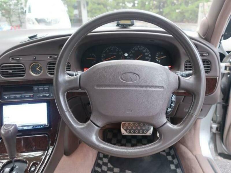 INFINITI Q45