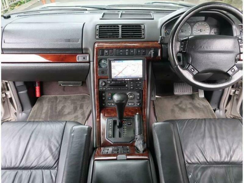 RANGE ROVER