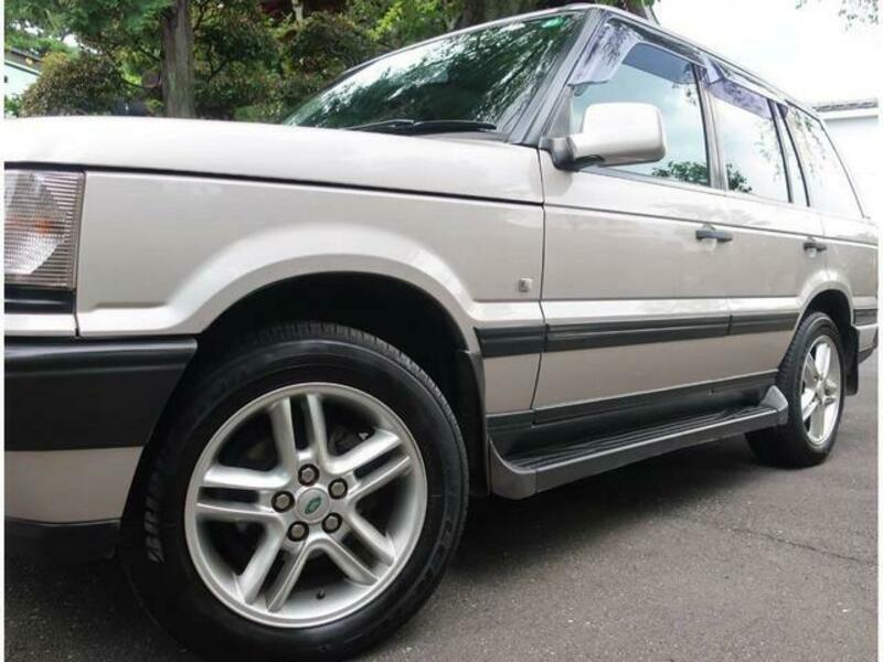 RANGE ROVER