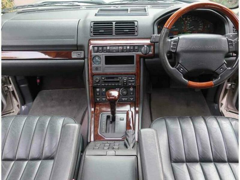 RANGE ROVER