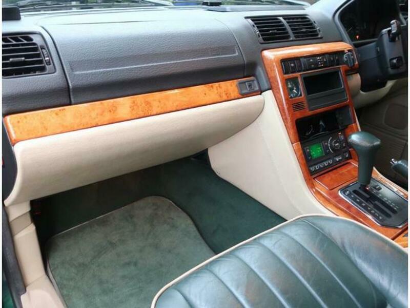 RANGE ROVER
