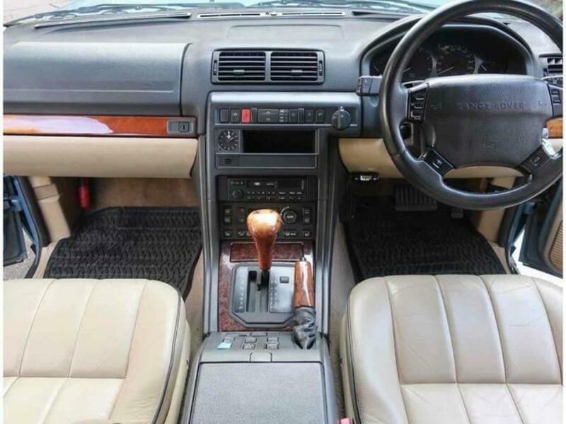 RANGE ROVER
