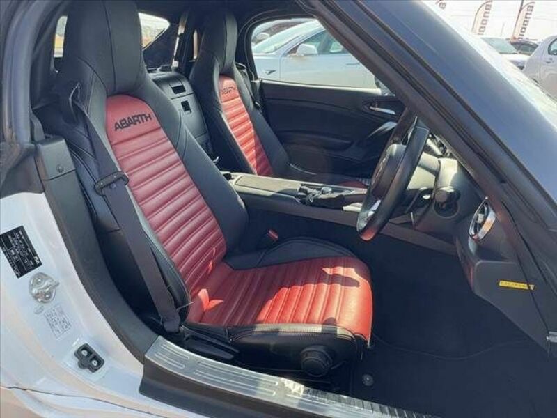 ABARTH 124 SPIDER