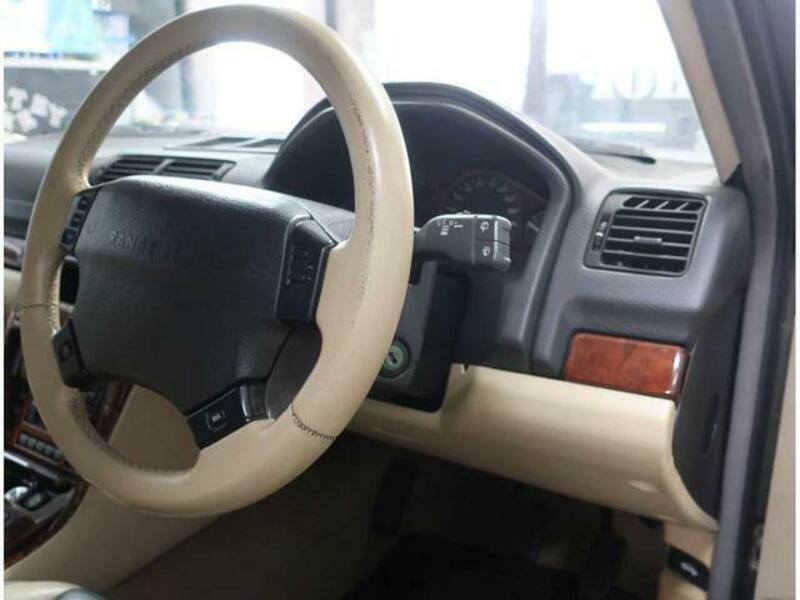 RANGE ROVER