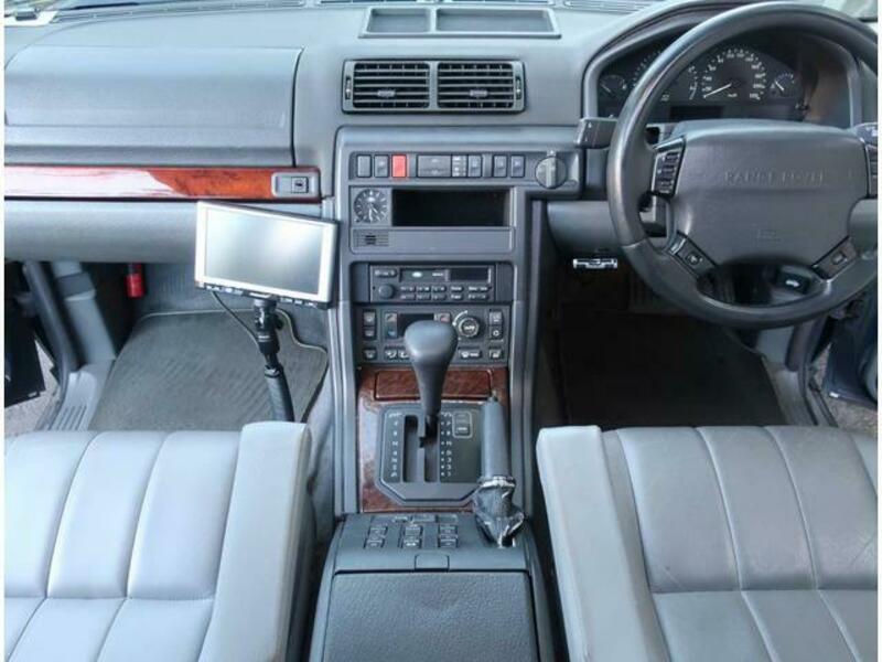 RANGE ROVER
