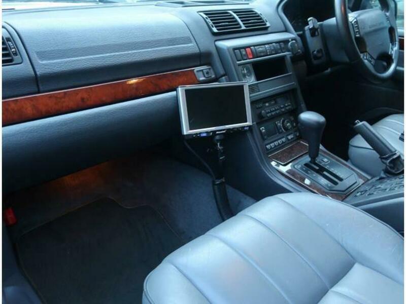 RANGE ROVER