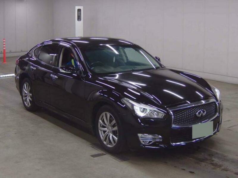 NISSAN FUGA