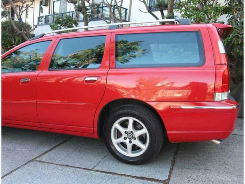 V70