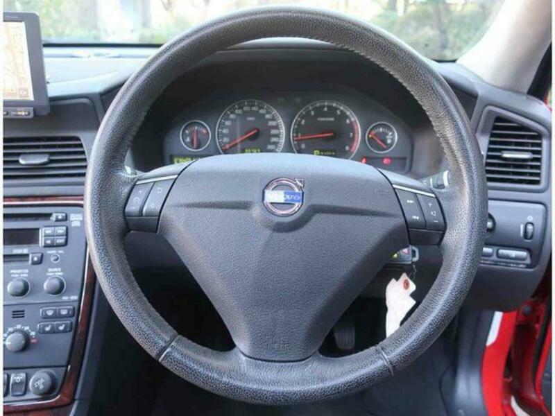 V70