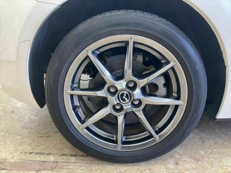 ROADSTER