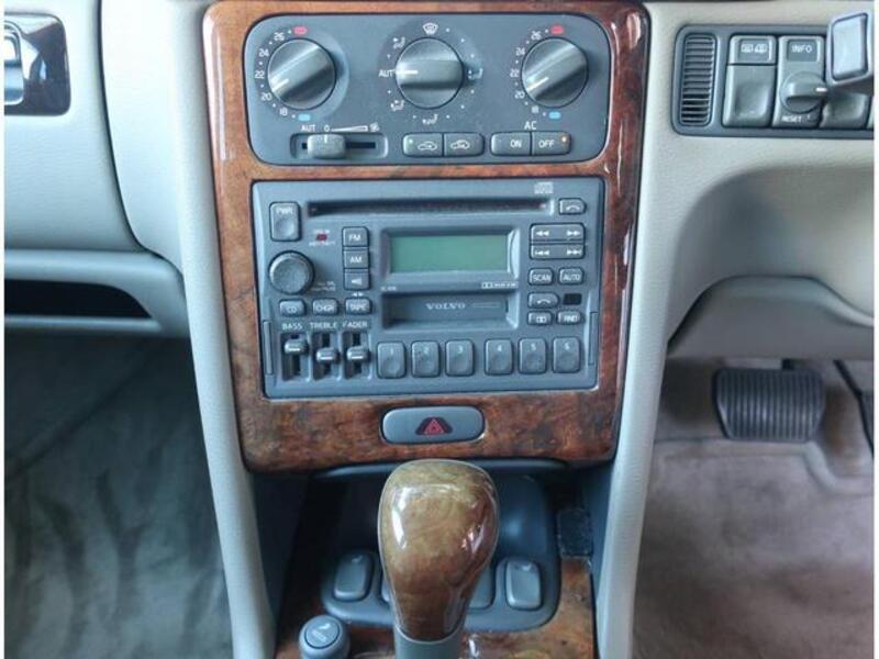 V70