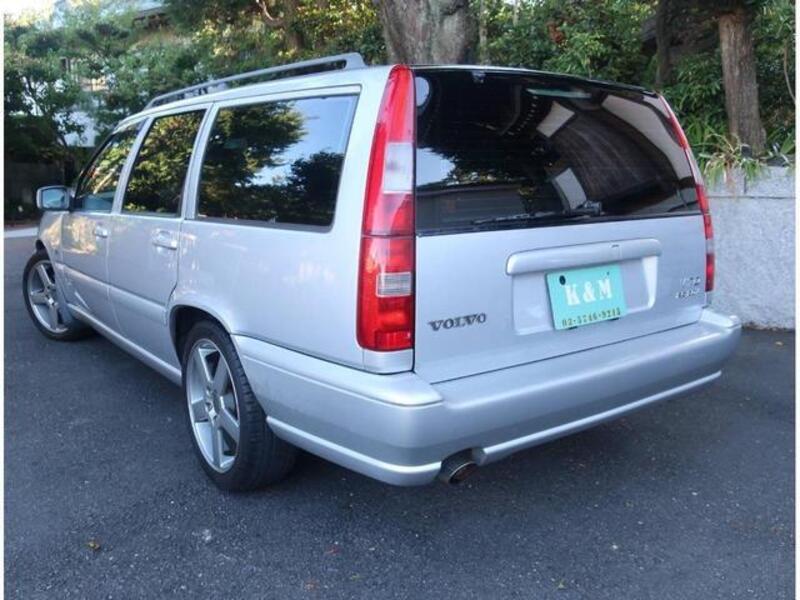 V70