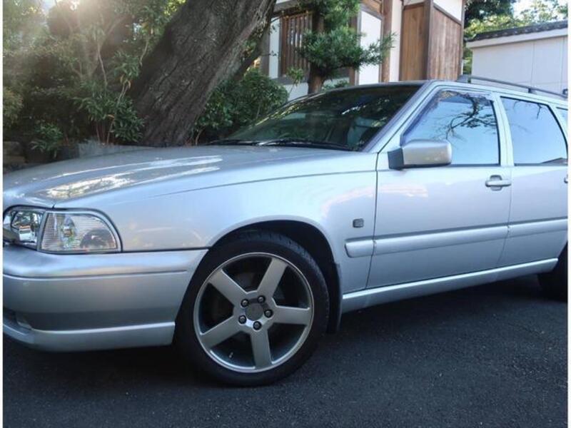 V70