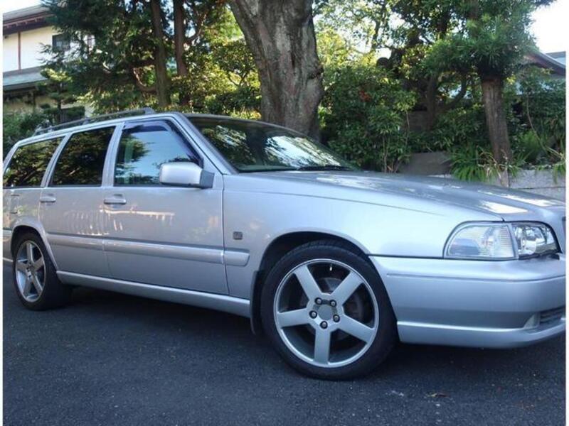 V70