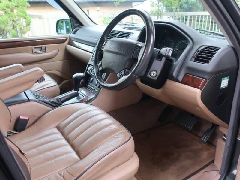 RANGE ROVER