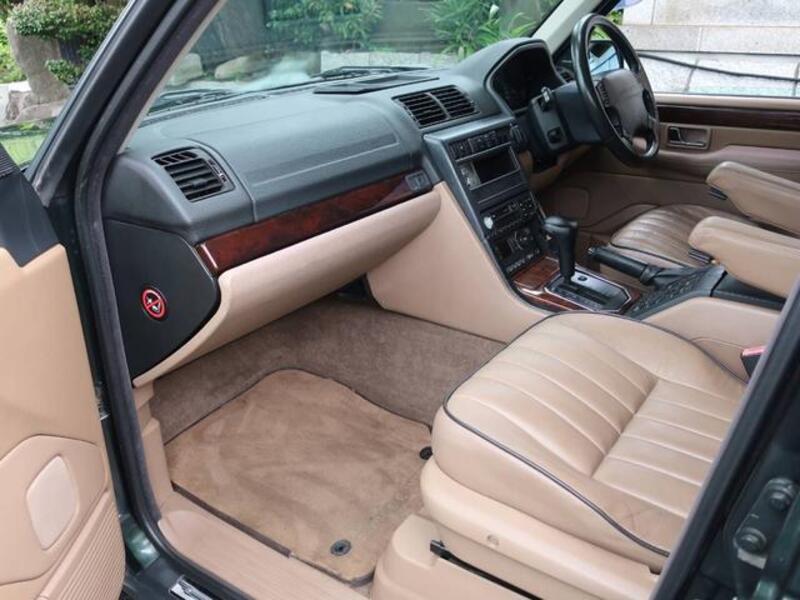 RANGE ROVER