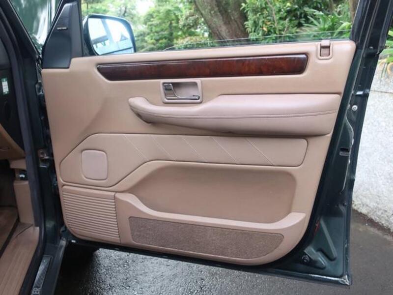 RANGE ROVER