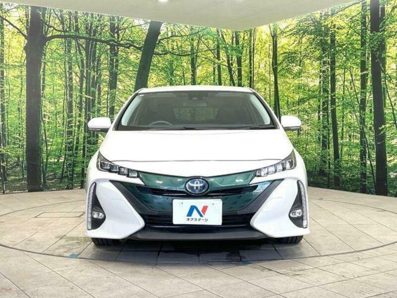 PRIUS PHV