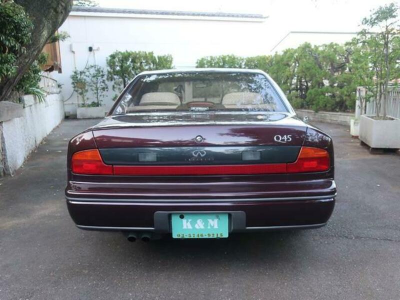 INFINITI Q45