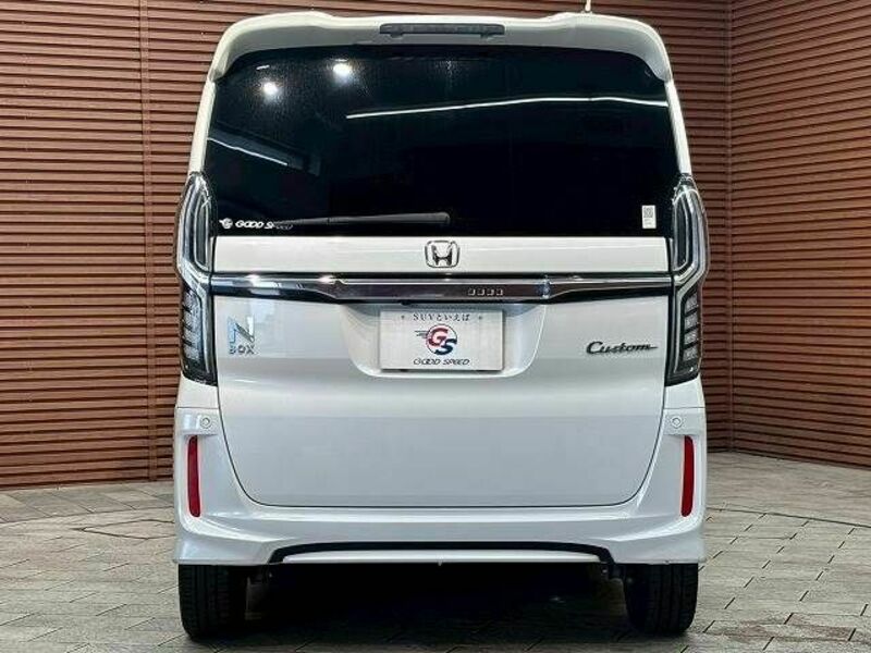 N BOX CUSTOM