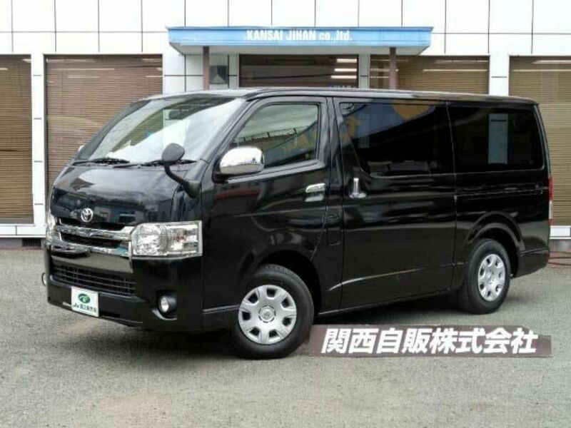 TOYOTA HIACE