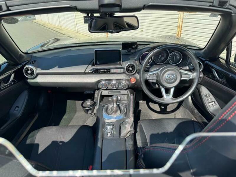 ROADSTER