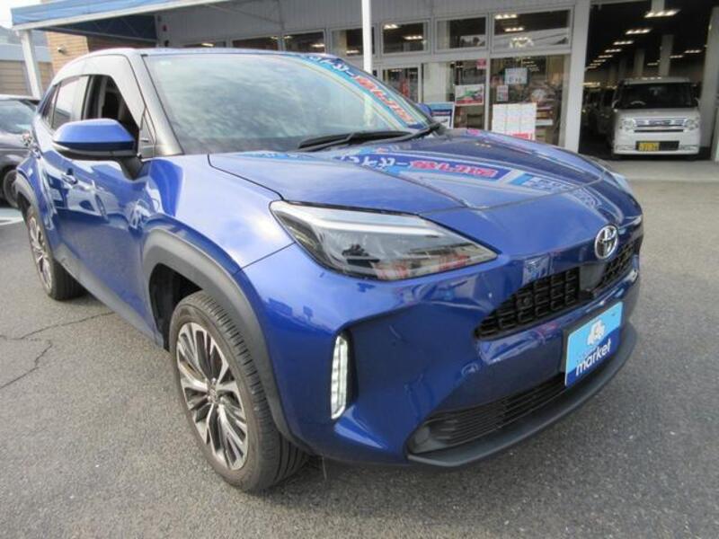 YARIS CROSS