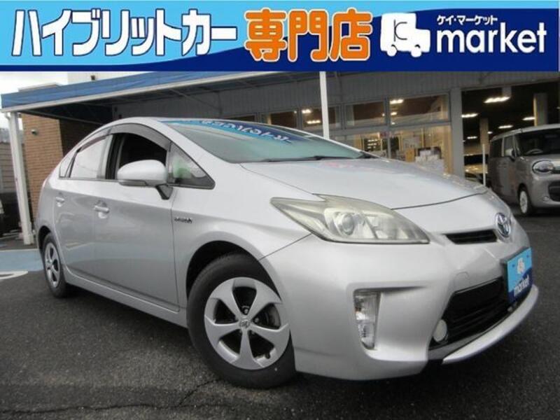 TOYOTA PRIUS