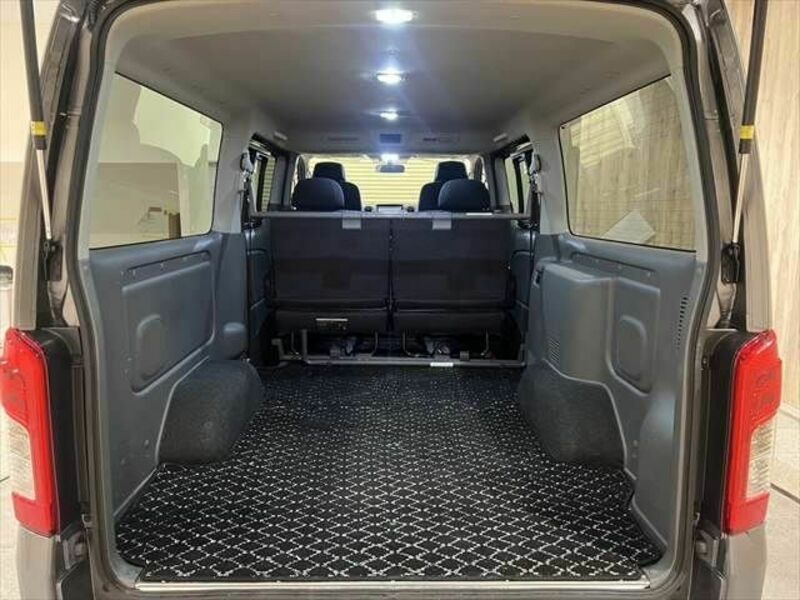 NV350 CARAVAN
